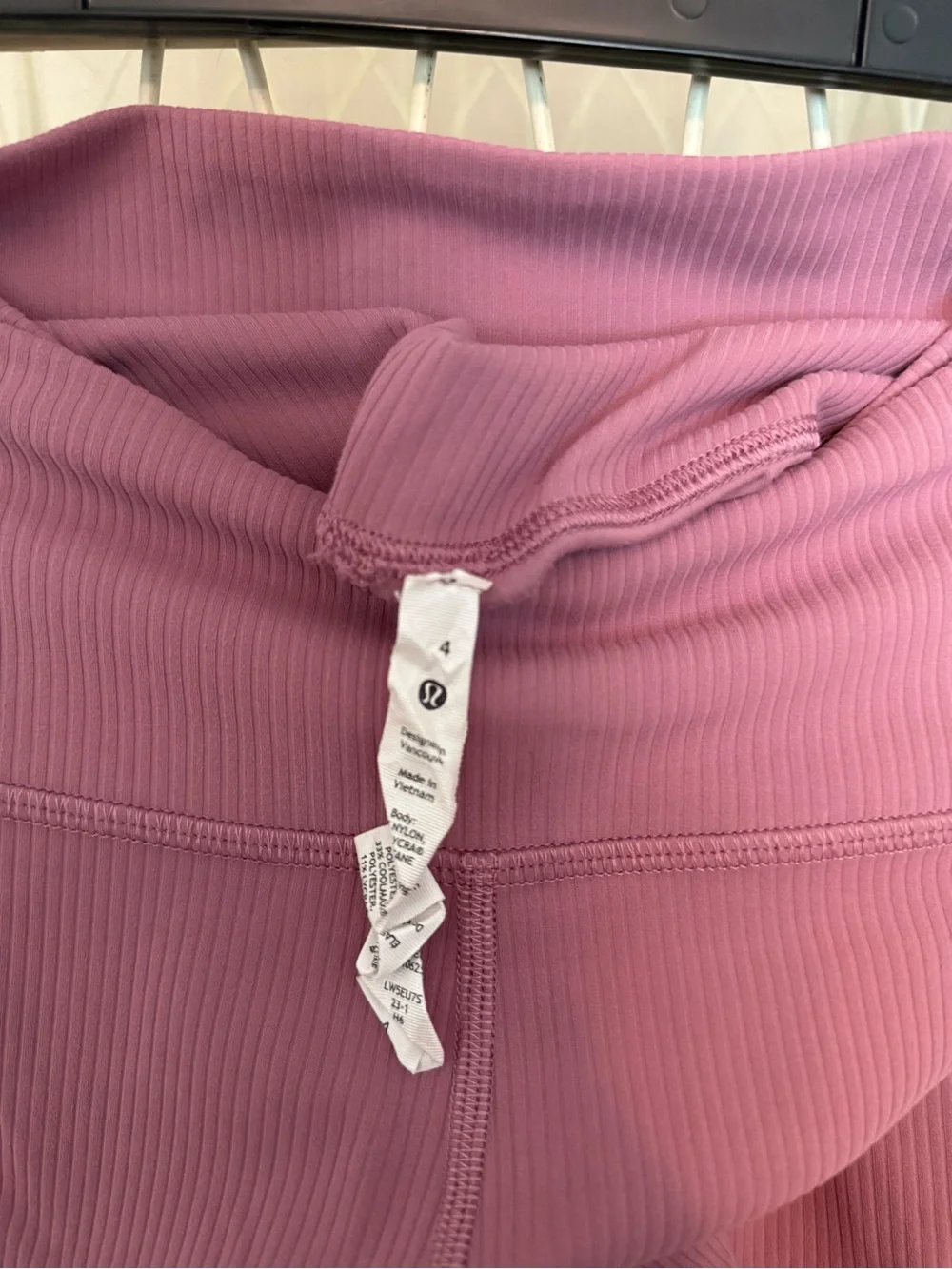 Lululemon Ribbed Leggings Size 4